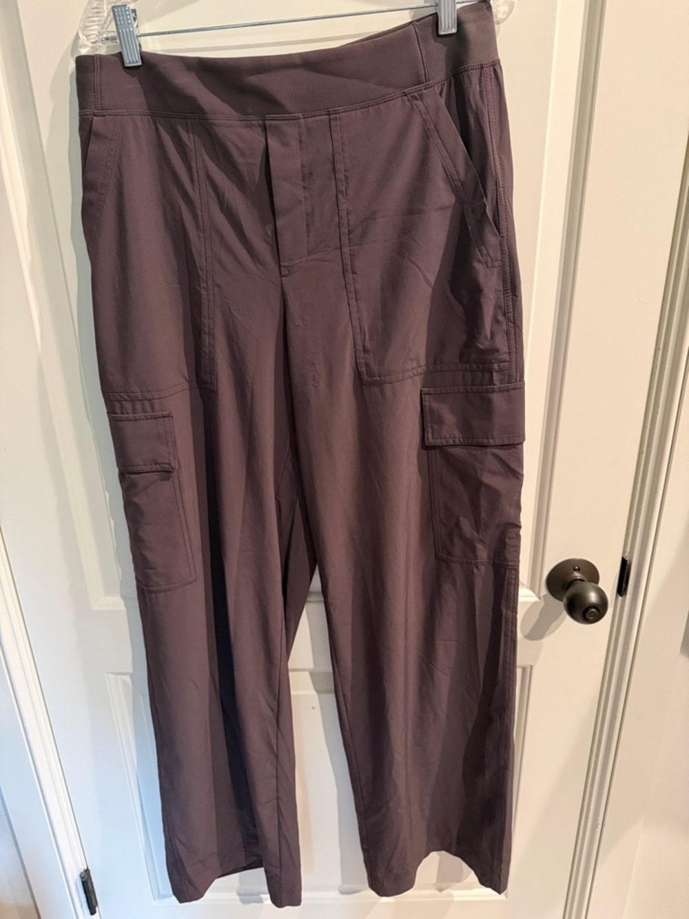 Women’s Athleta Brooklyn Heights High Rise Cargo Pant Shale Color 12 TALL!
